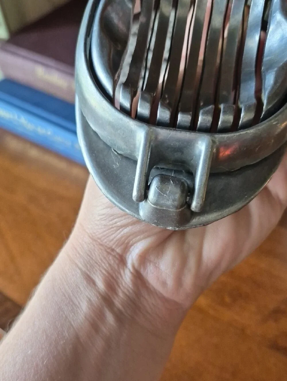 Stainless Steel Egg Slicer - Silver